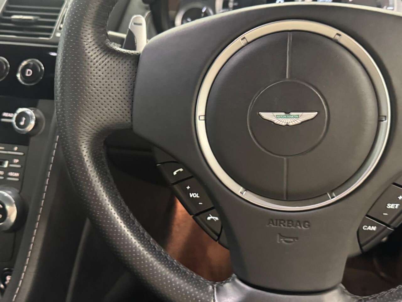 2013 ASTON MARTIN VANTAGE 2013 ASTON MARTIN VANTAGE