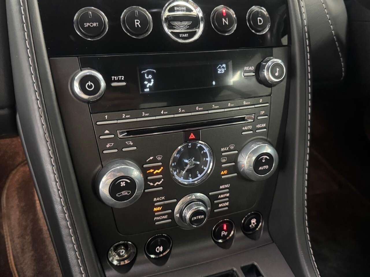 2013 ASTON MARTIN VANTAGE 2013 ASTON MARTIN VANTAGE