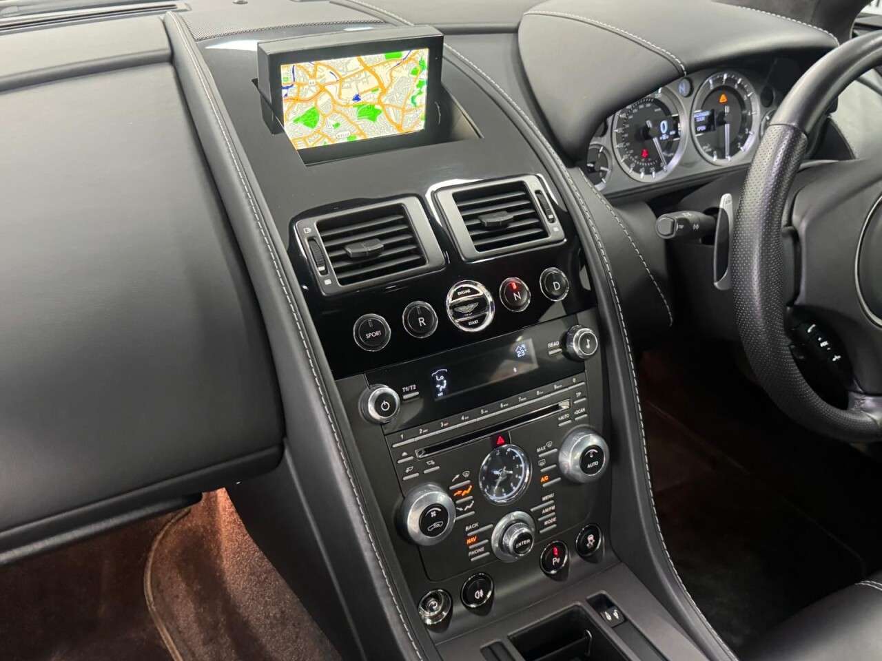 2013 ASTON MARTIN VANTAGE 2013 ASTON MARTIN VANTAGE