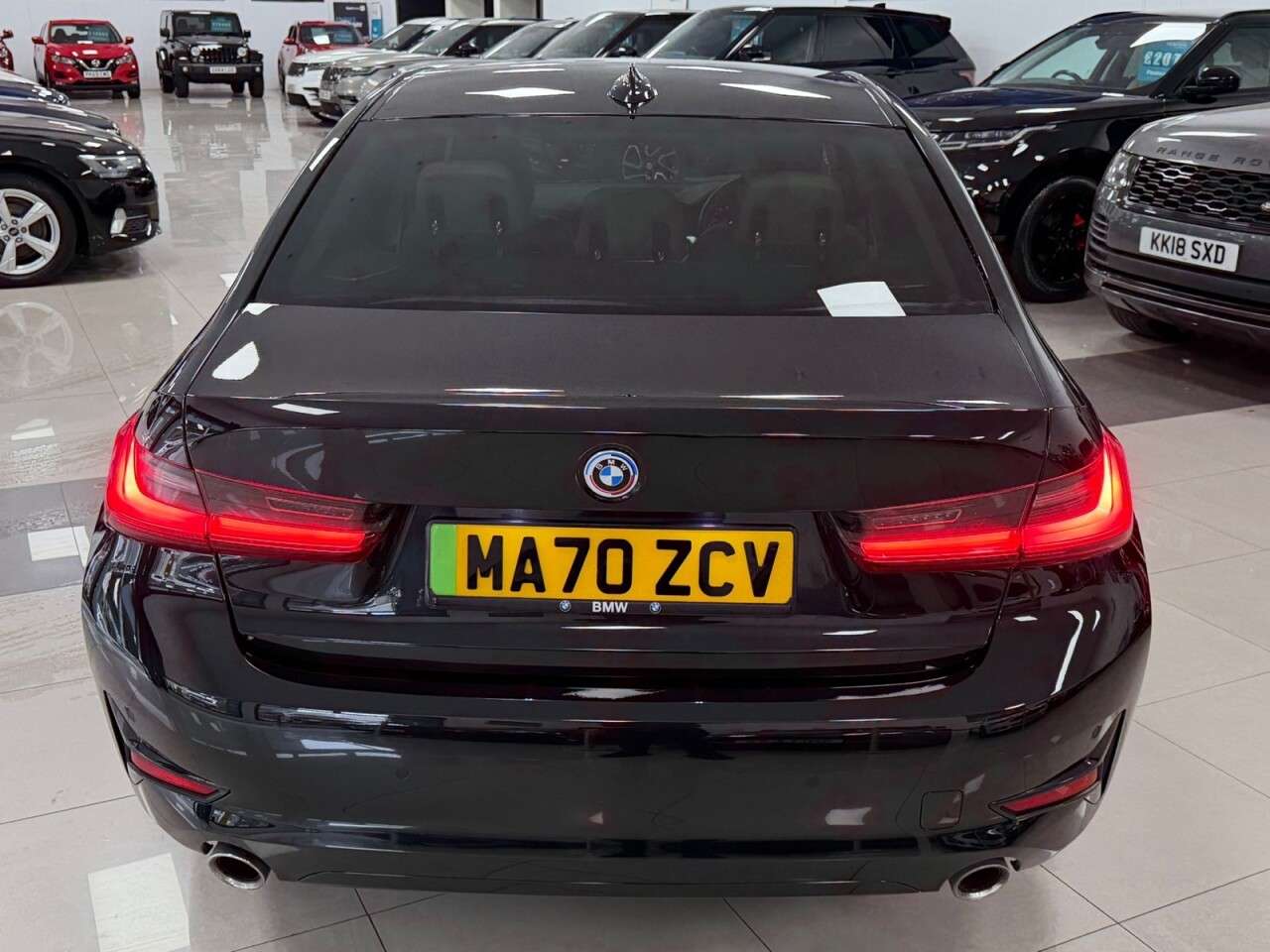 A 2020 BMW 3 SERIES 2.0 320i Sport Saloon 4dr Petrol Auto Euro 6 (s/s) (184 ps) STUNNING 320I S A 2020 BMW 3 SERIES 2.0 320i Sport Saloon 4dr Petrol Auto Euro 6 (s/s) (184 ps) STUNNING 320I S
