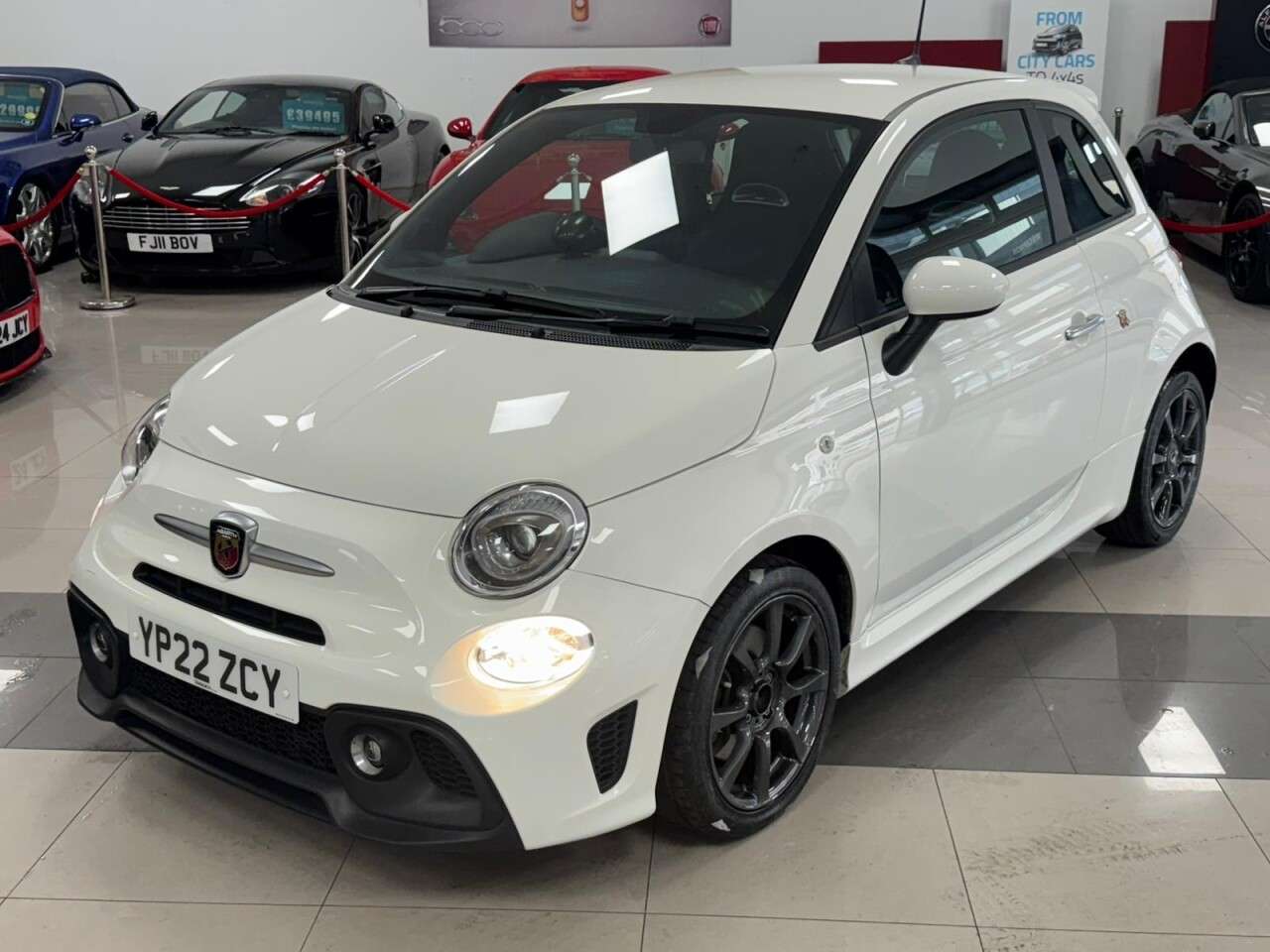 2022 ABARTH 595 2022 ABARTH 595
