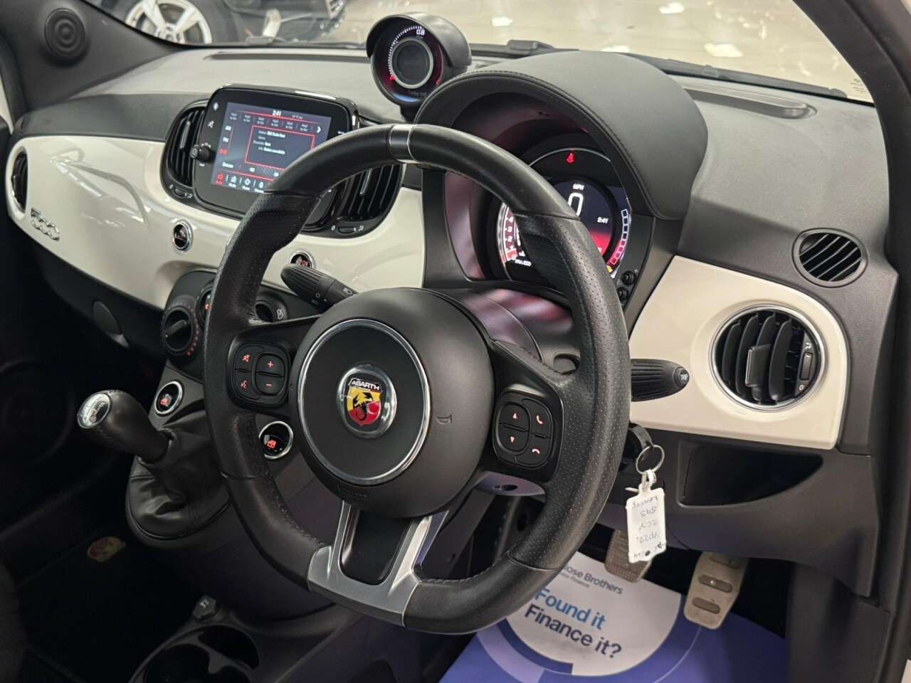 2022 ABARTH 595 2022 ABARTH 595
