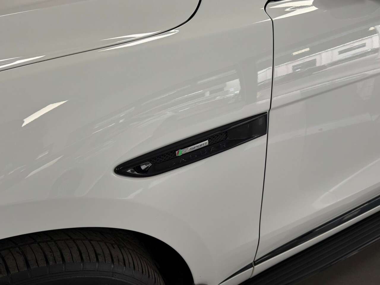 2017 JAGUAR F-PACE 2017 JAGUAR F-PACE