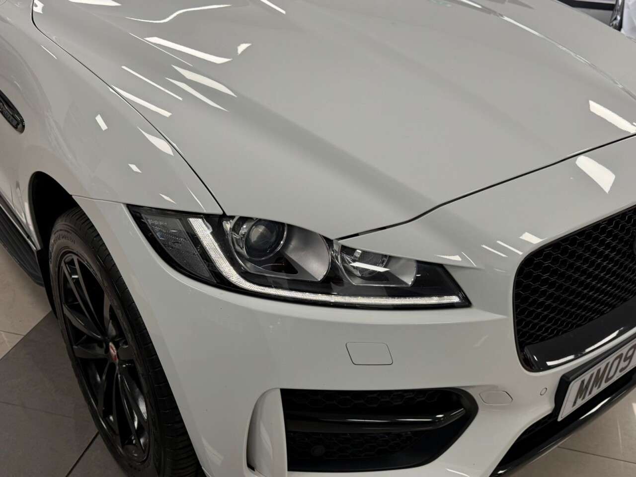 2017 JAGUAR F-PACE 2017 JAGUAR F-PACE