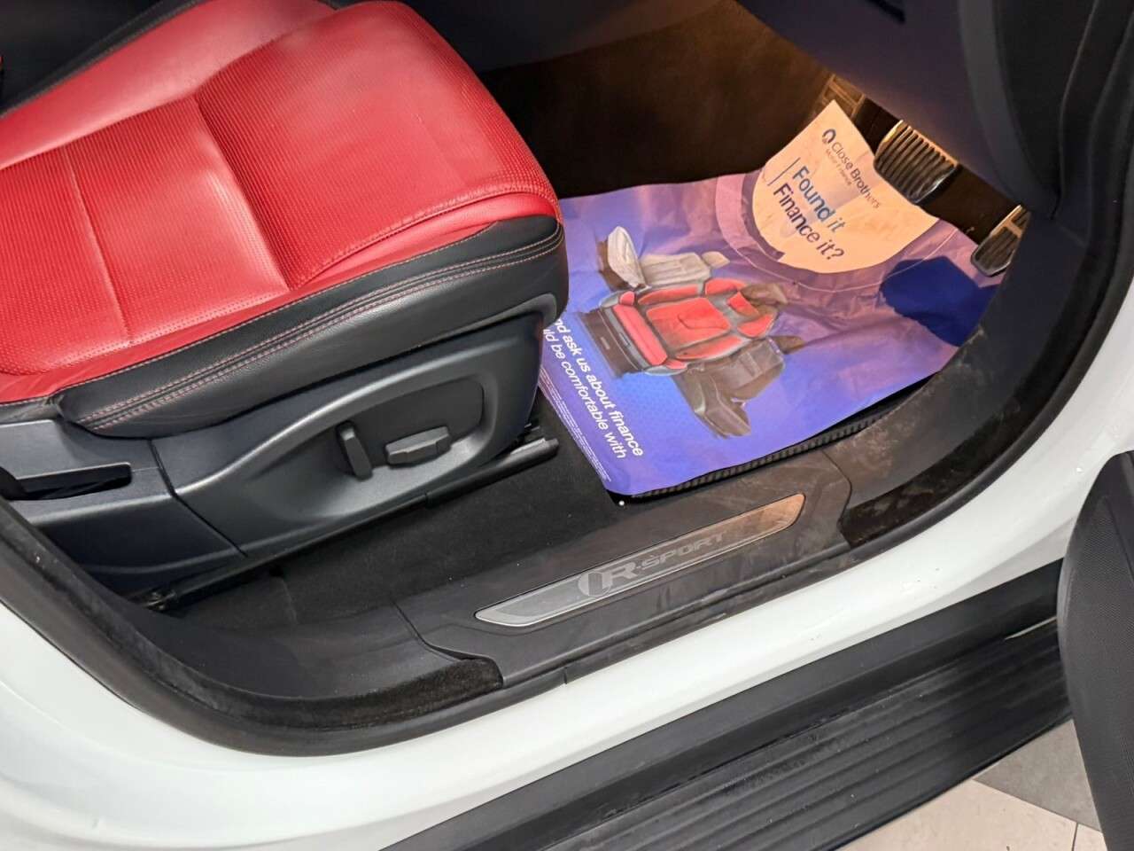 2017 JAGUAR F-PACE 2017 JAGUAR F-PACE