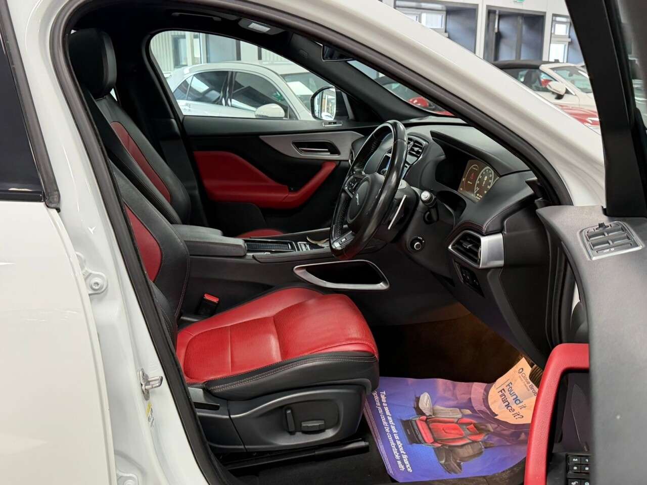 2017 JAGUAR F-PACE 2017 JAGUAR F-PACE