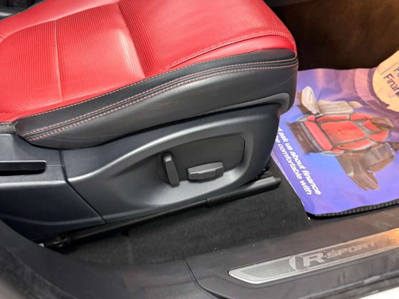 2017 JAGUAR F-PACE 2017 JAGUAR F-PACE