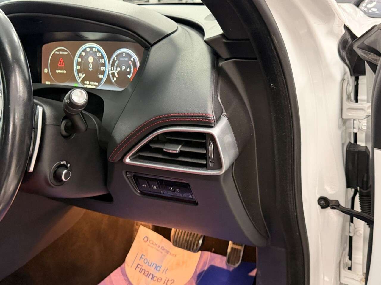 2017 JAGUAR F-PACE 2017 JAGUAR F-PACE