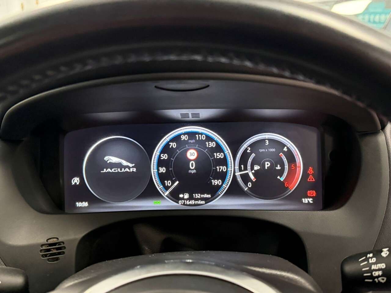 2017 JAGUAR F-PACE 2017 JAGUAR F-PACE