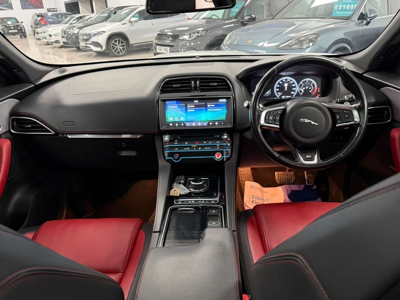 2017 JAGUAR F-PACE 2017 JAGUAR F-PACE