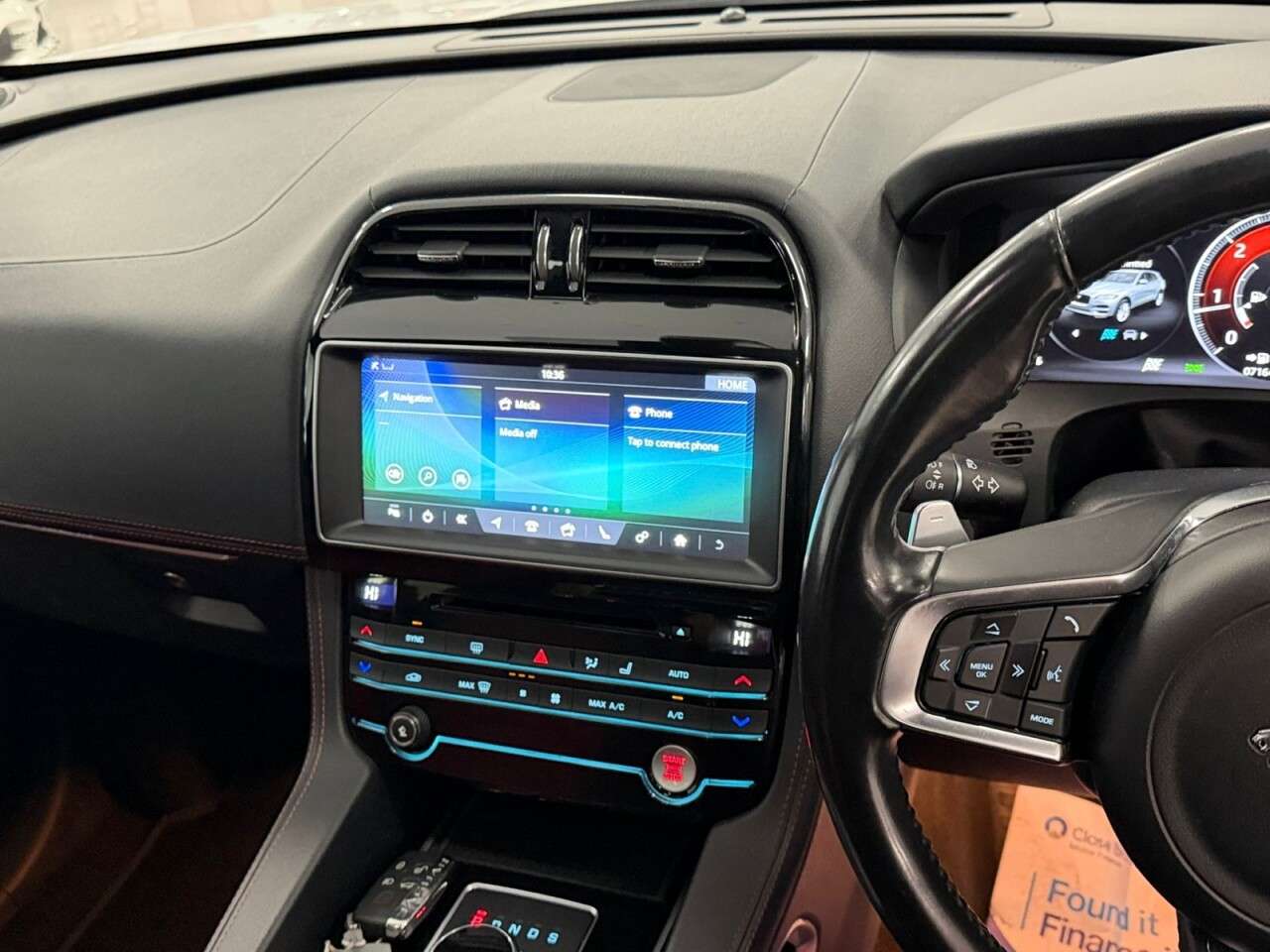 2017 JAGUAR F-PACE 2017 JAGUAR F-PACE