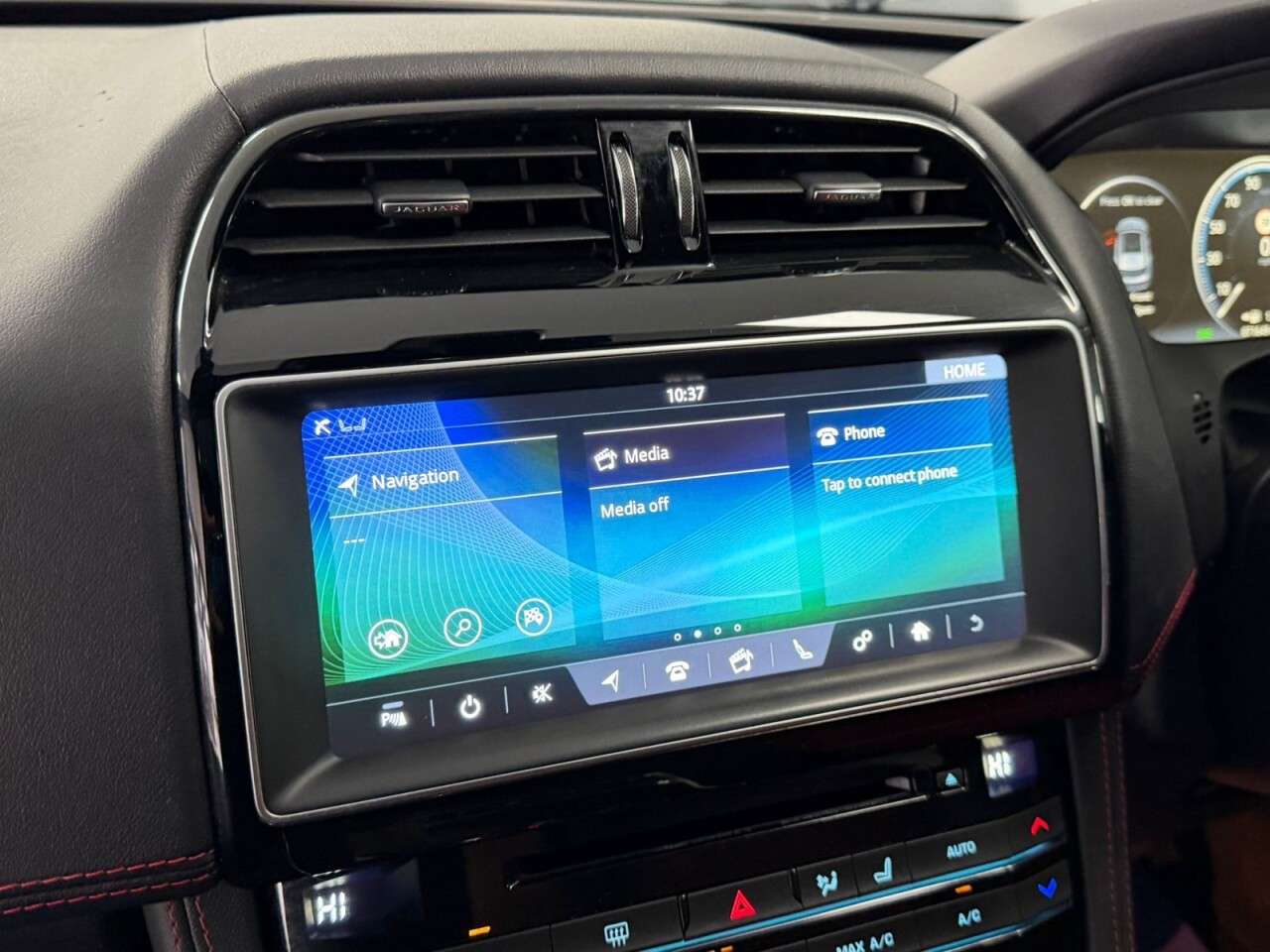 2017 JAGUAR F-PACE 2017 JAGUAR F-PACE