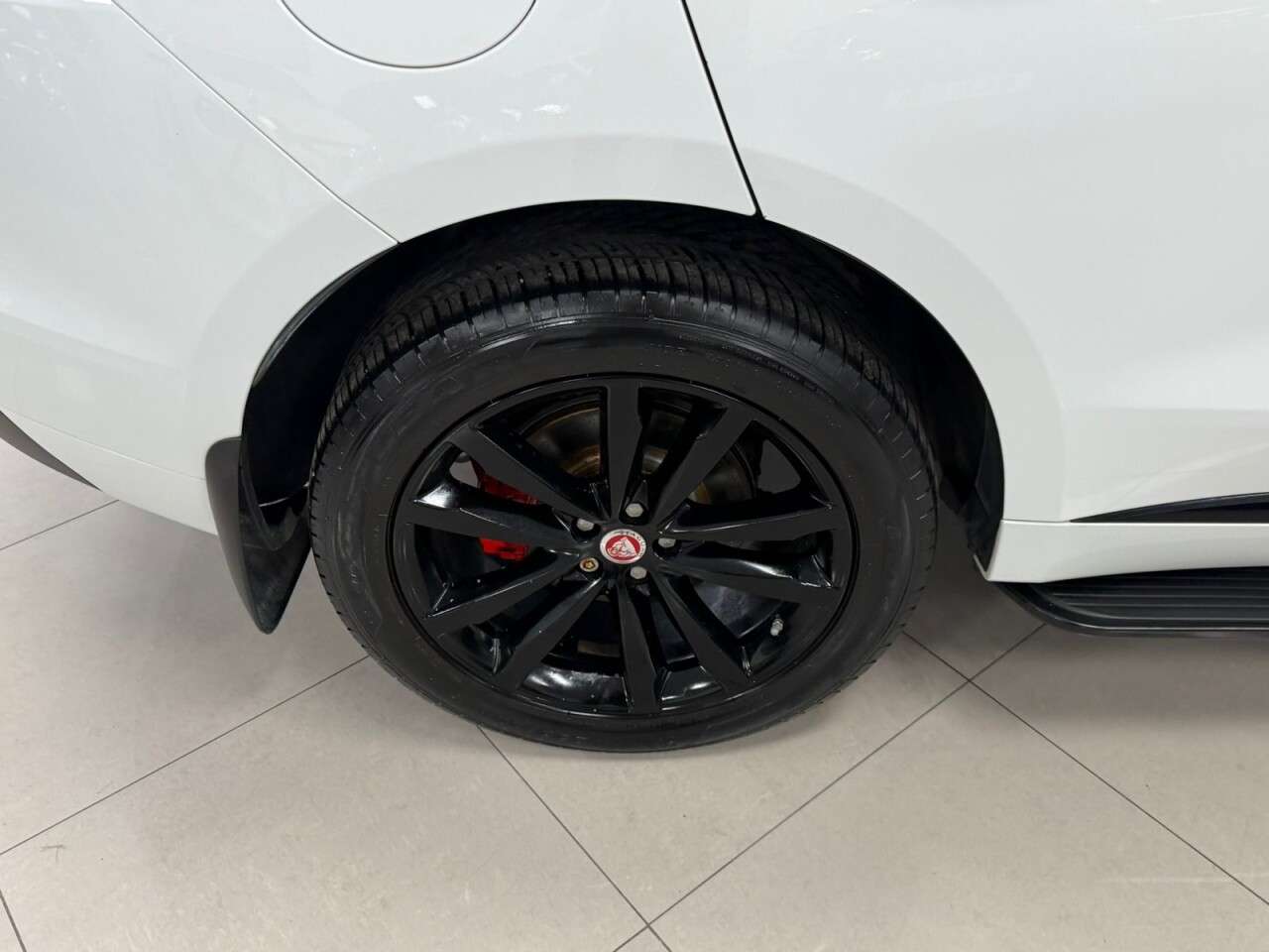 2017 JAGUAR F-PACE 2017 JAGUAR F-PACE