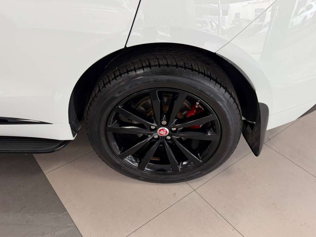 2017 JAGUAR F-PACE 2017 JAGUAR F-PACE