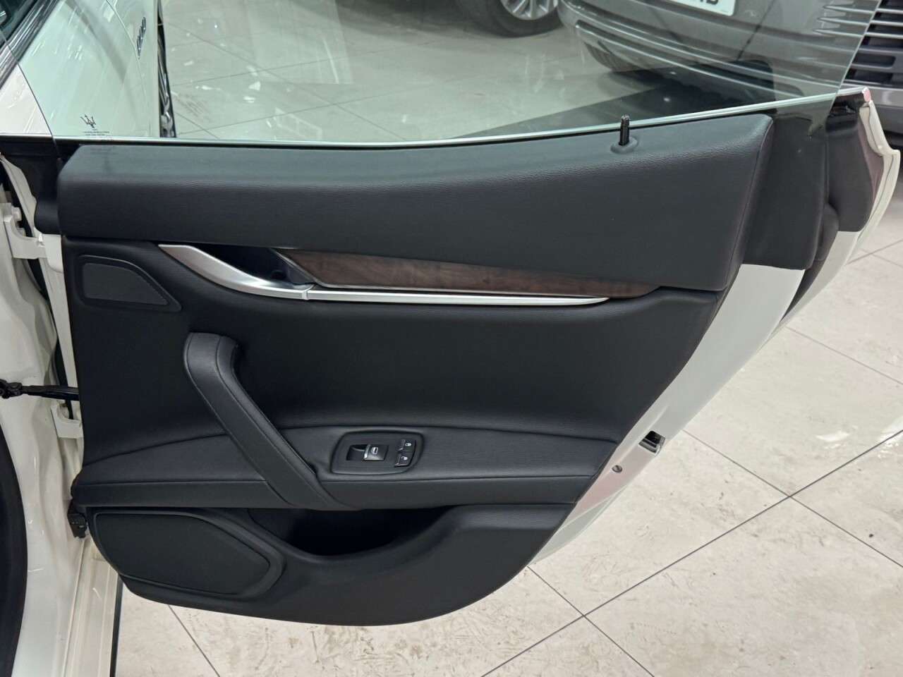 2014 MASERATI GHIBLI 2014 MASERATI GHIBLI