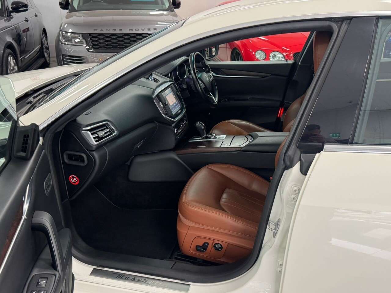 2014 MASERATI GHIBLI 2014 MASERATI GHIBLI