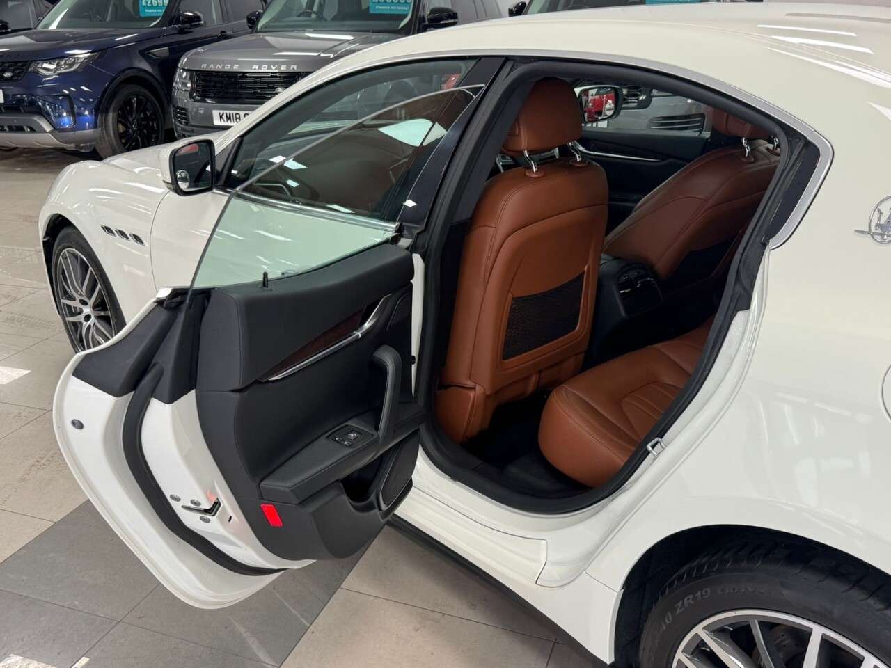 2014 MASERATI GHIBLI 2014 MASERATI GHIBLI