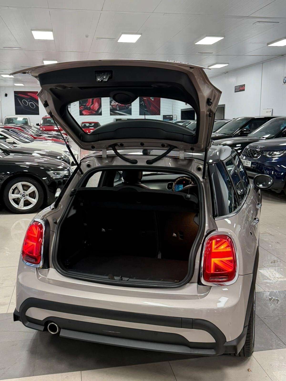 2021 MINI HATCH 2021 MINI HATCH