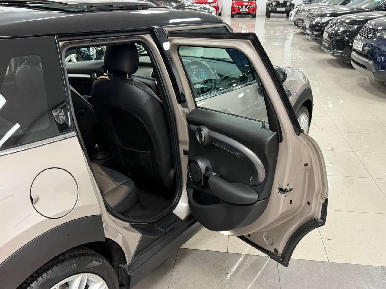 2021 MINI HATCH 2021 MINI HATCH