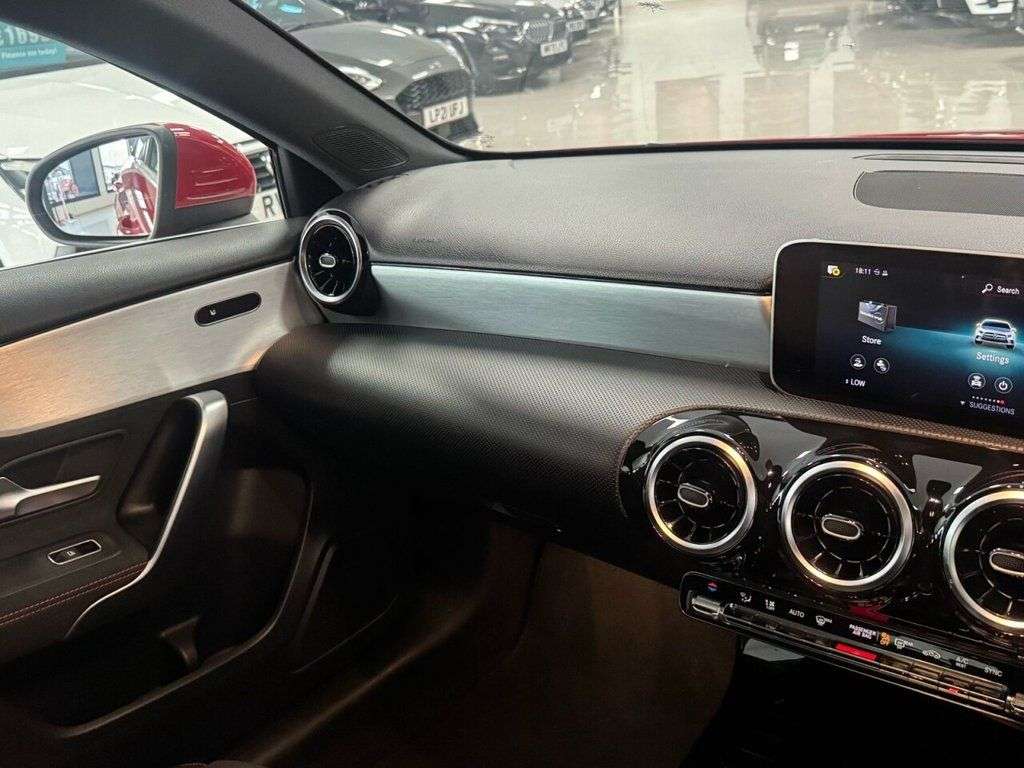 2018 MERCEDES-BENZ A-CLASS 2018 MERCEDES-BENZ A-CLASS