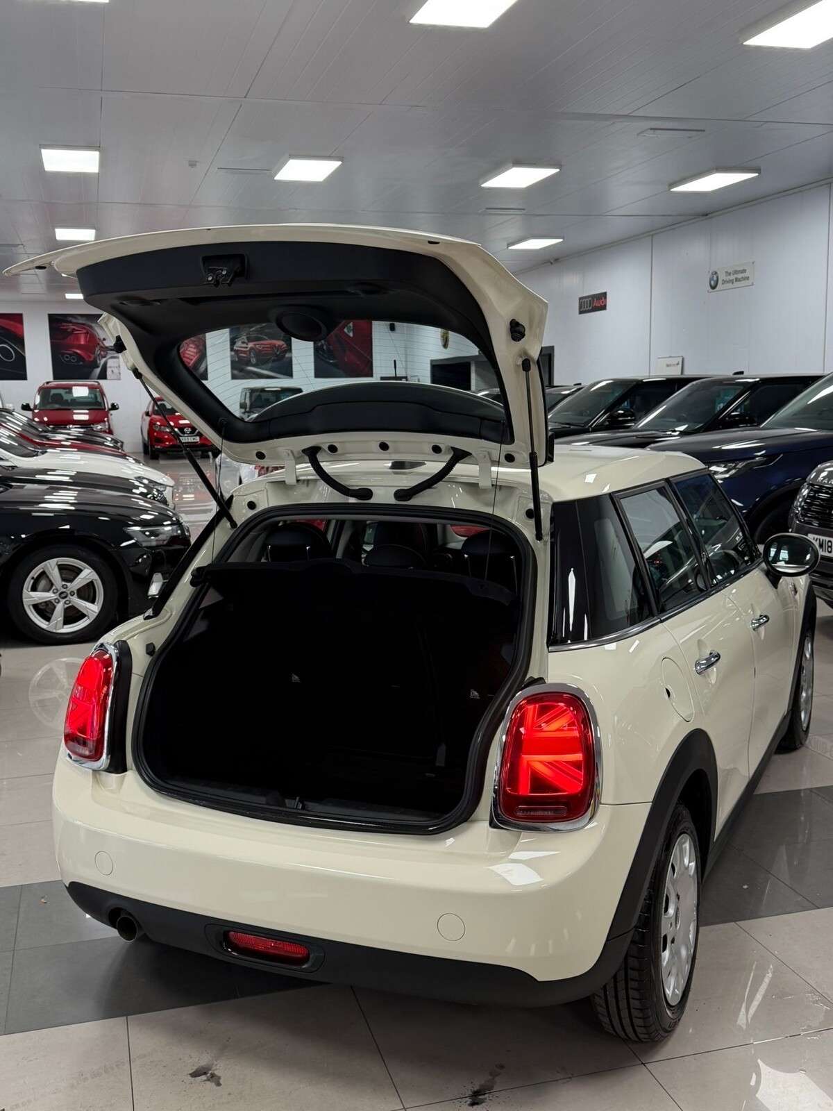 2019 MINI HATCH 2019 MINI HATCH