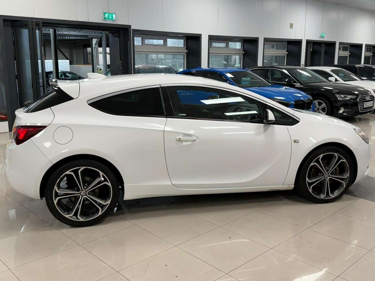 A 2018 VAUXHALL ASTRA GTC 1.4i Turbo Limited Edition Coupe 3dr Petrol Manual Euro 6 (s/s) (140 ps) ST A 2018 VAUXHALL ASTRA GTC 1.4i Turbo Limited Edition Coupe 3dr Petrol Manual Euro 6 (s/s) (140 ps) ST