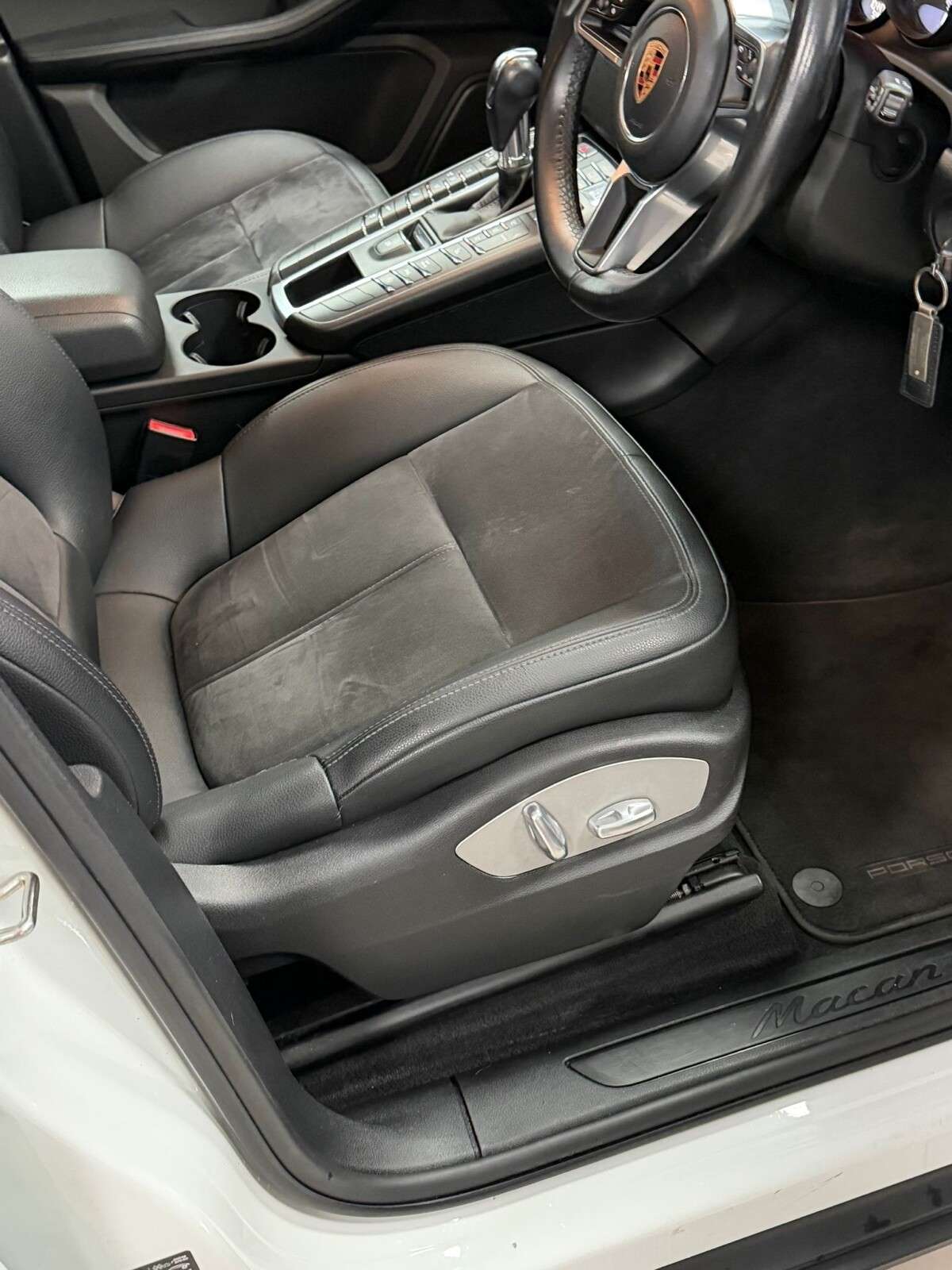 2018 PORSCHE MACAN 2018 PORSCHE MACAN