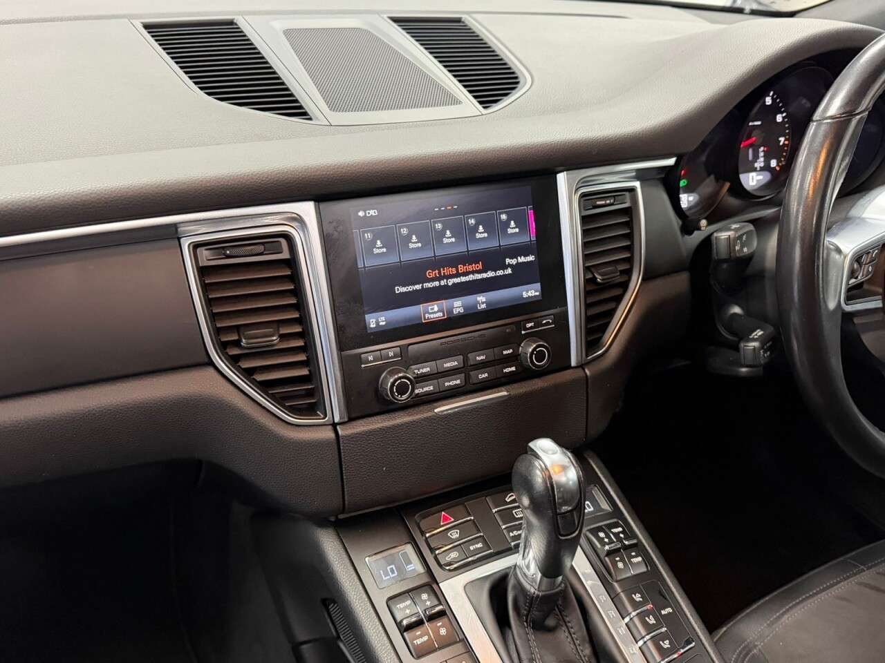 2018 PORSCHE MACAN 2018 PORSCHE MACAN