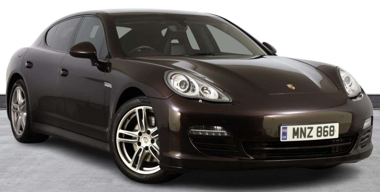 2011 PORSCHE PANAMERA 2011 PORSCHE PANAMERA