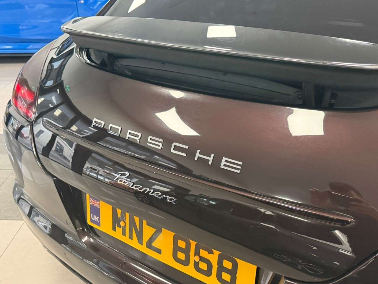 2011 PORSCHE PANAMERA 2011 PORSCHE PANAMERA