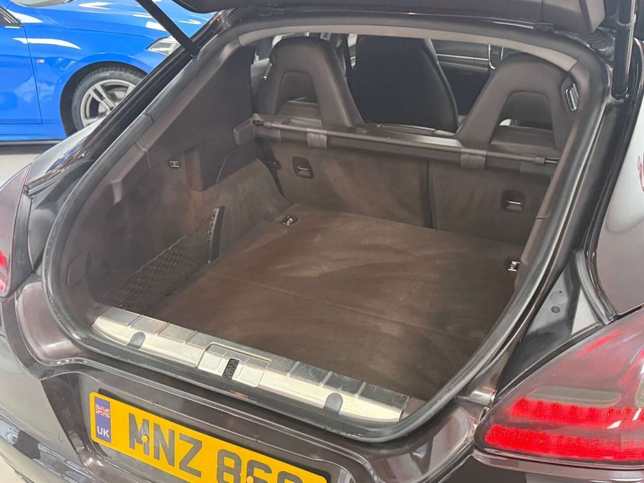 2011 PORSCHE PANAMERA 2011 PORSCHE PANAMERA