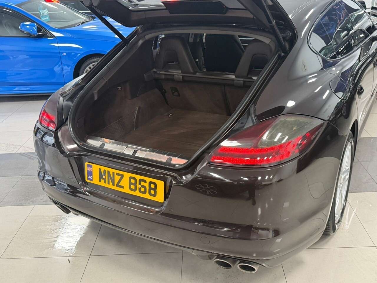 2011 PORSCHE PANAMERA 2011 PORSCHE PANAMERA