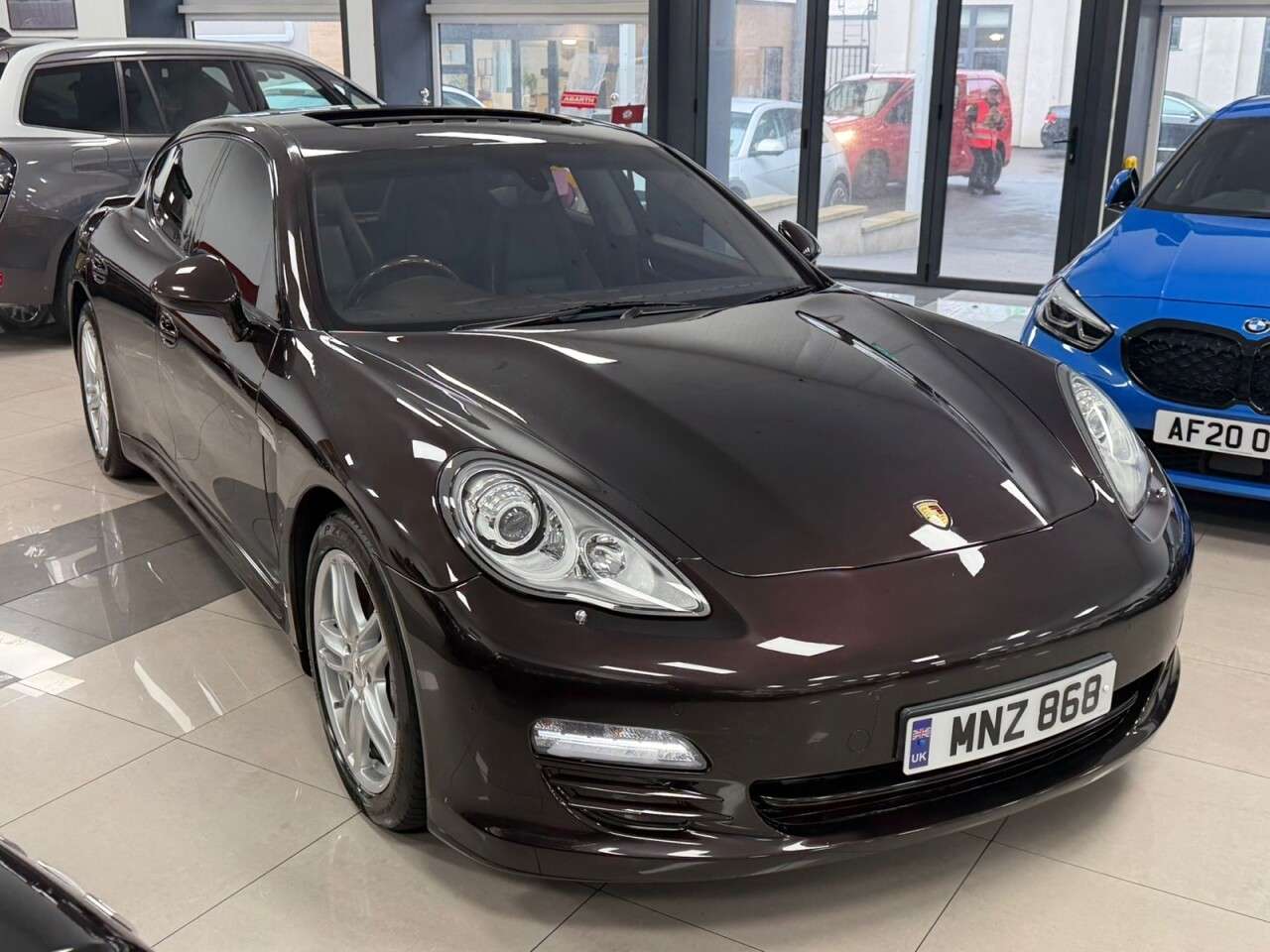 2011 PORSCHE PANAMERA 2011 PORSCHE PANAMERA