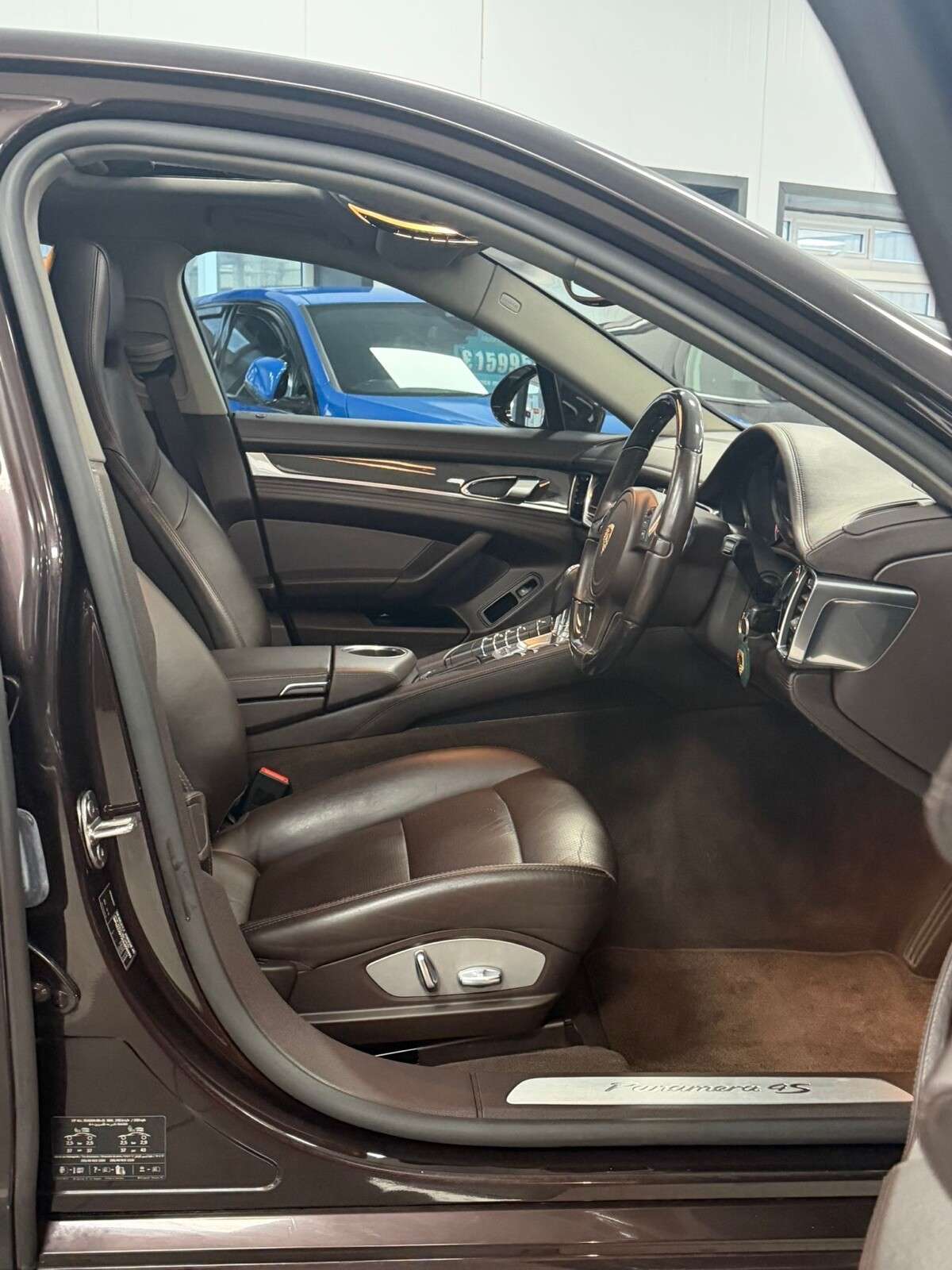 2011 PORSCHE PANAMERA 2011 PORSCHE PANAMERA