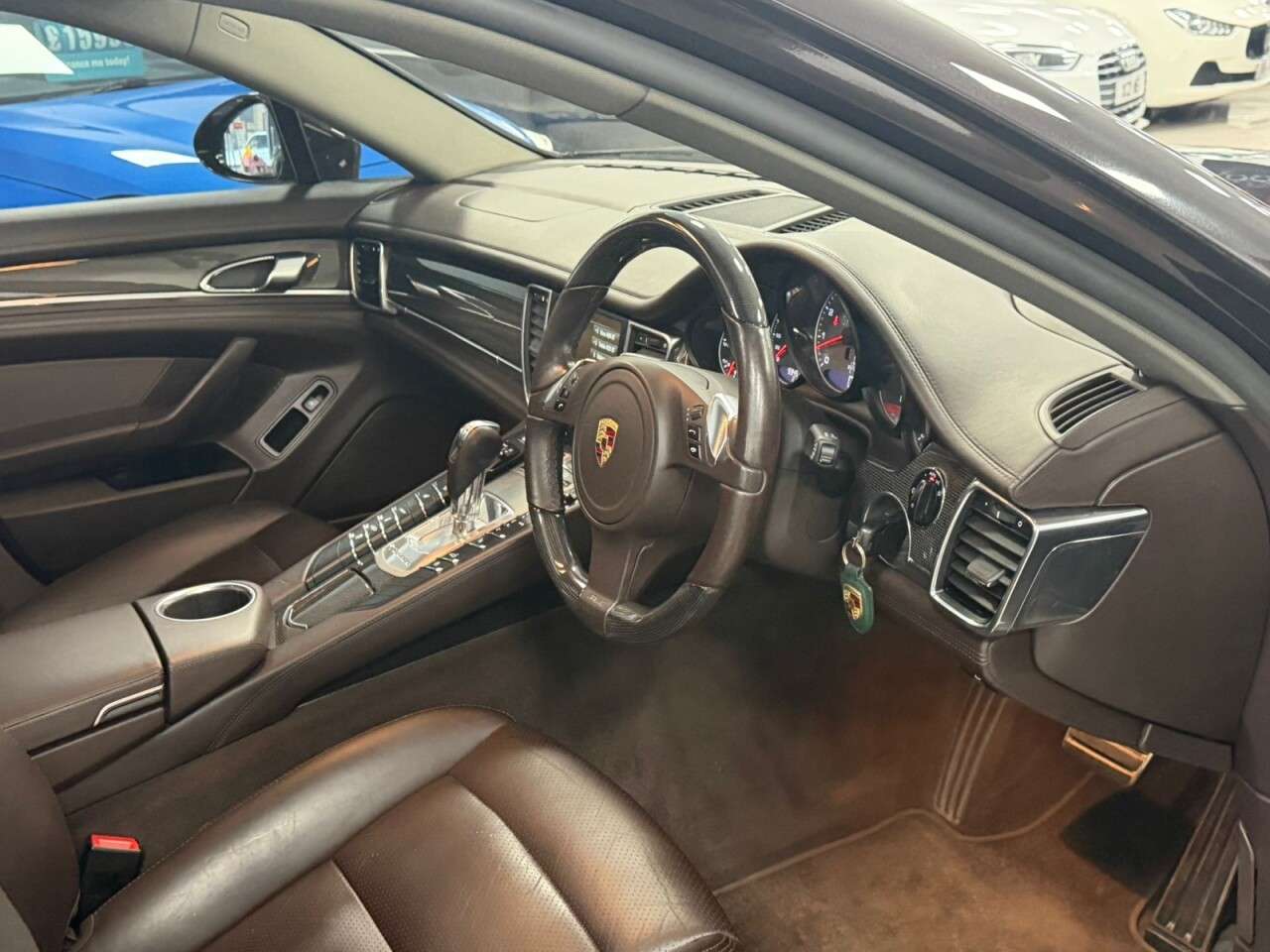 2011 PORSCHE PANAMERA 2011 PORSCHE PANAMERA