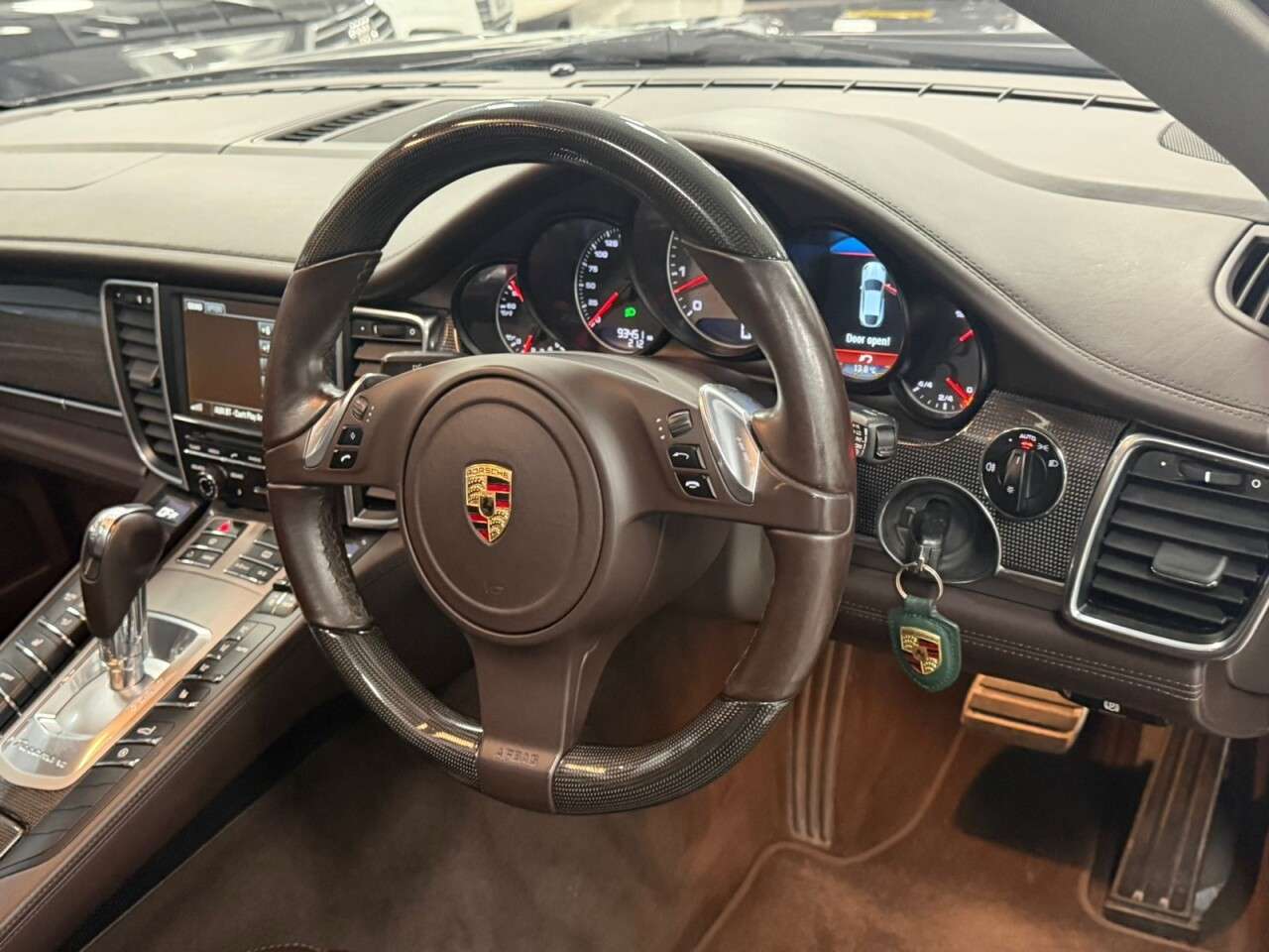 2011 PORSCHE PANAMERA 2011 PORSCHE PANAMERA