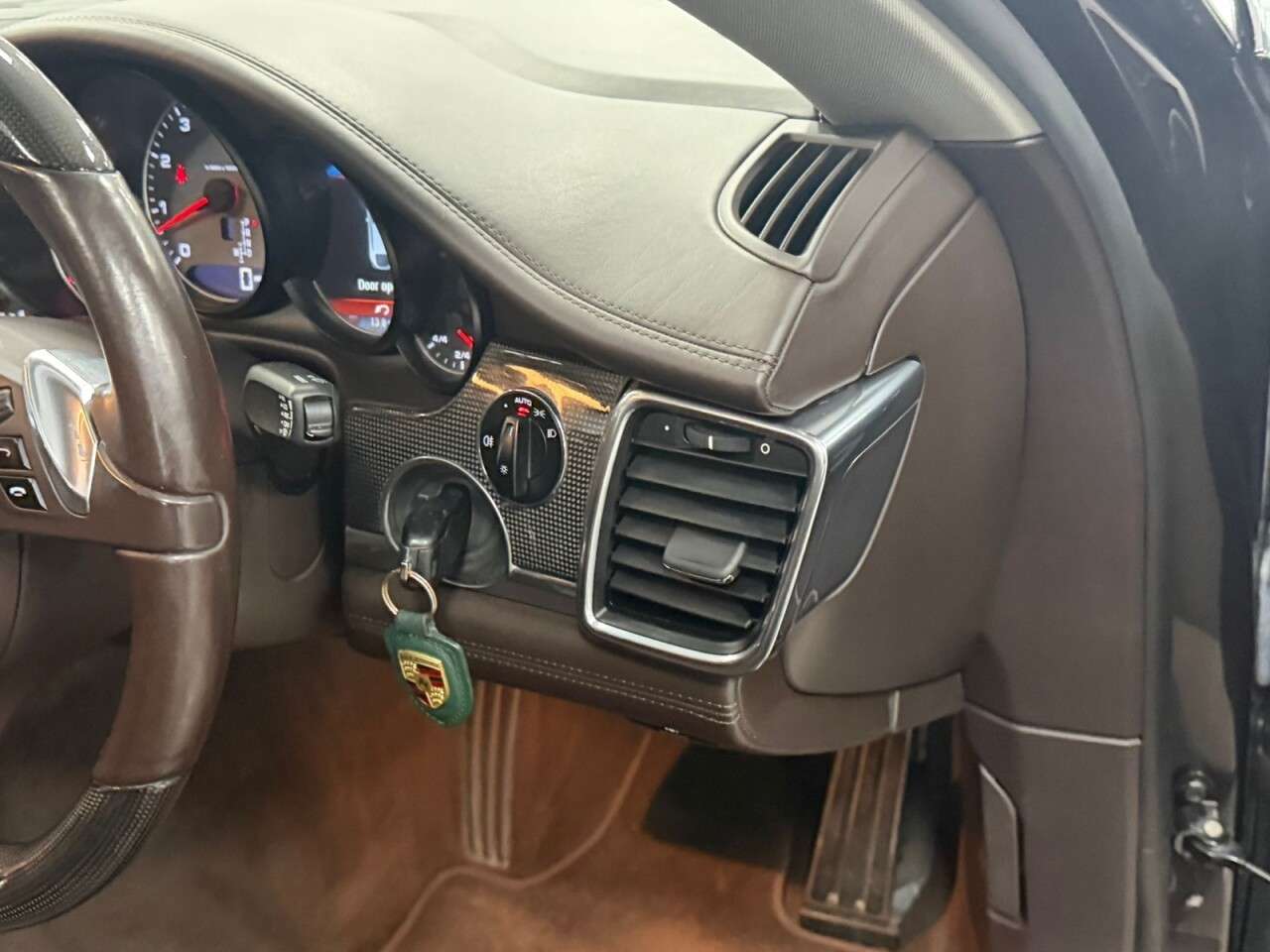 2011 PORSCHE PANAMERA 2011 PORSCHE PANAMERA