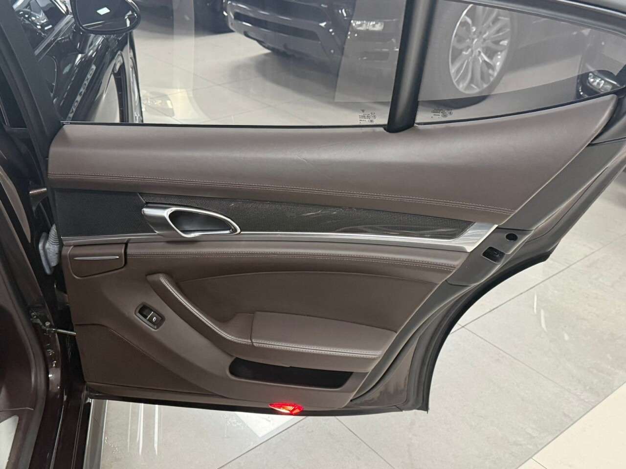 2011 PORSCHE PANAMERA 2011 PORSCHE PANAMERA