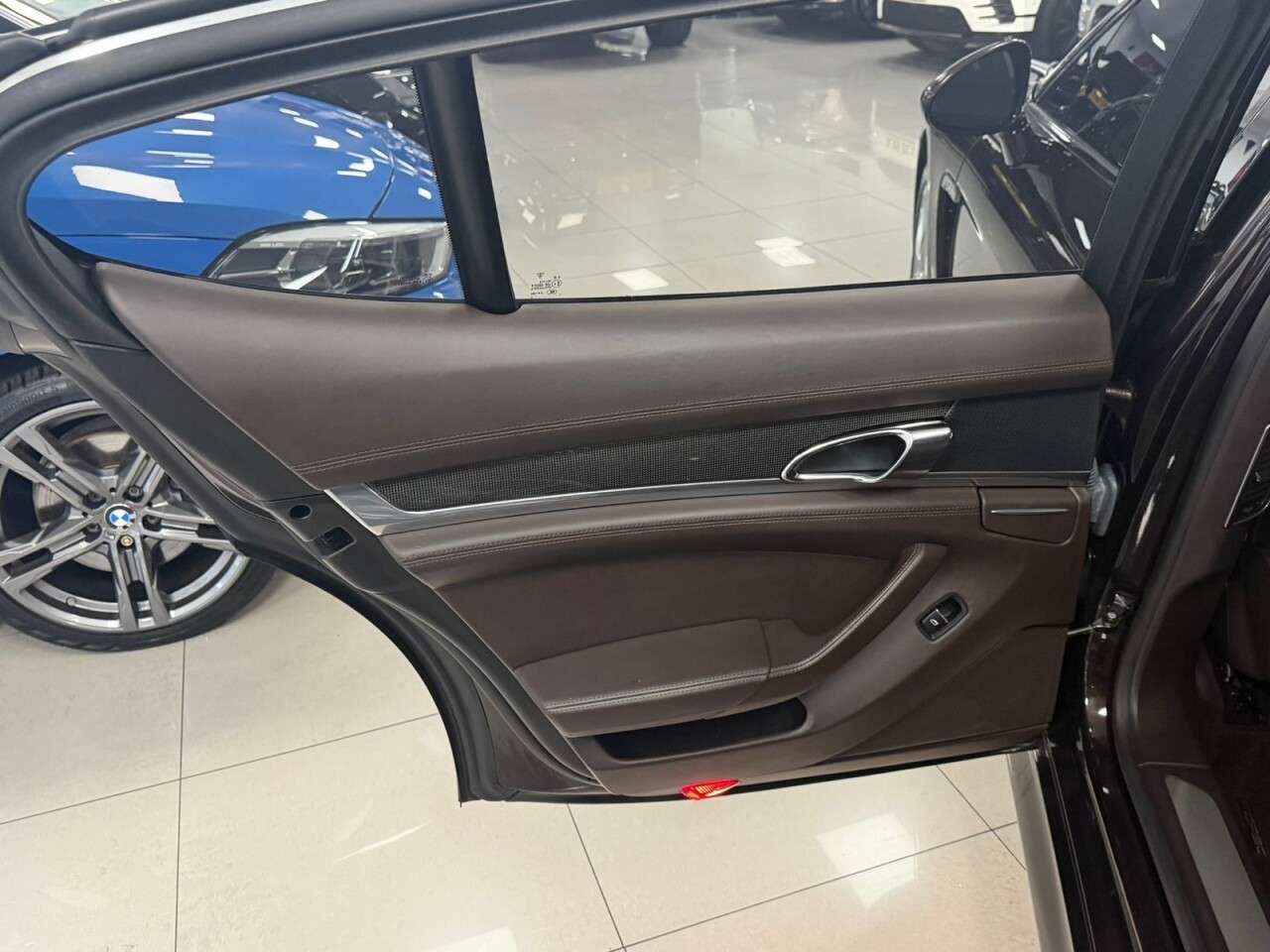 2011 PORSCHE PANAMERA 2011 PORSCHE PANAMERA