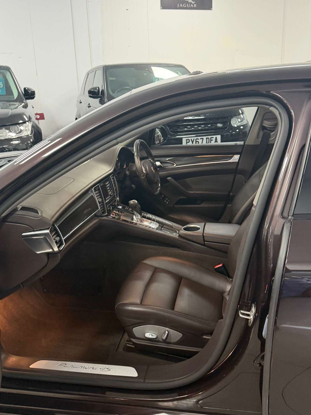 2011 PORSCHE PANAMERA 2011 PORSCHE PANAMERA