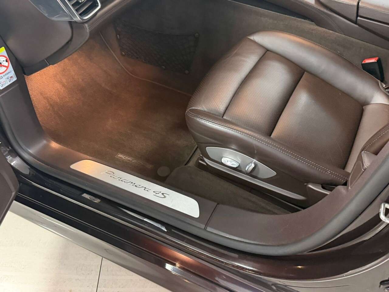 2011 PORSCHE PANAMERA 2011 PORSCHE PANAMERA