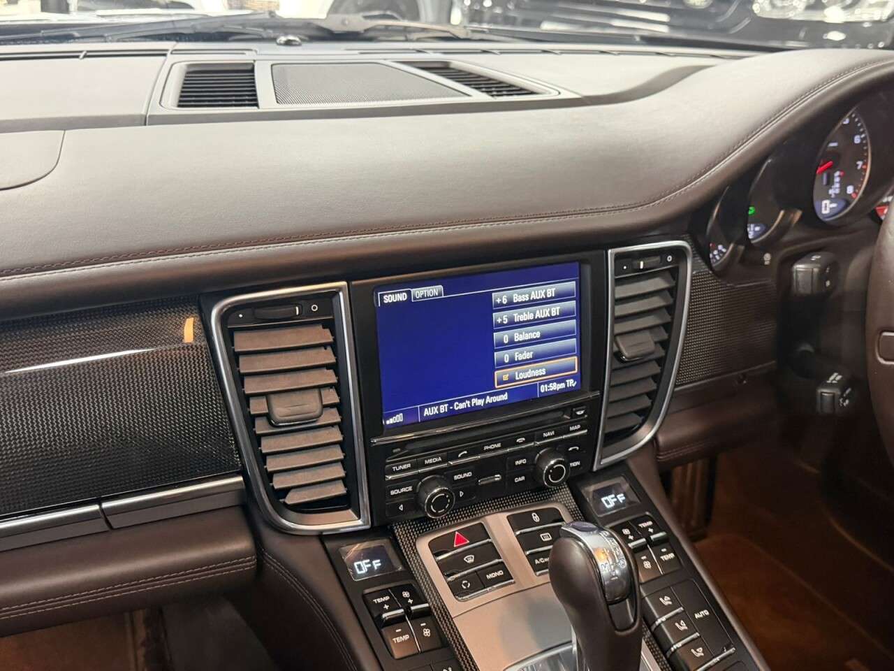 2011 PORSCHE PANAMERA 2011 PORSCHE PANAMERA