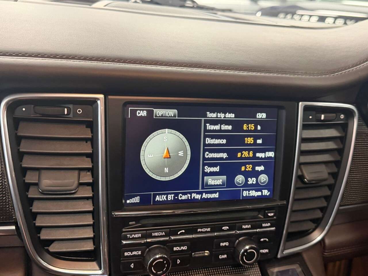 2011 PORSCHE PANAMERA 2011 PORSCHE PANAMERA