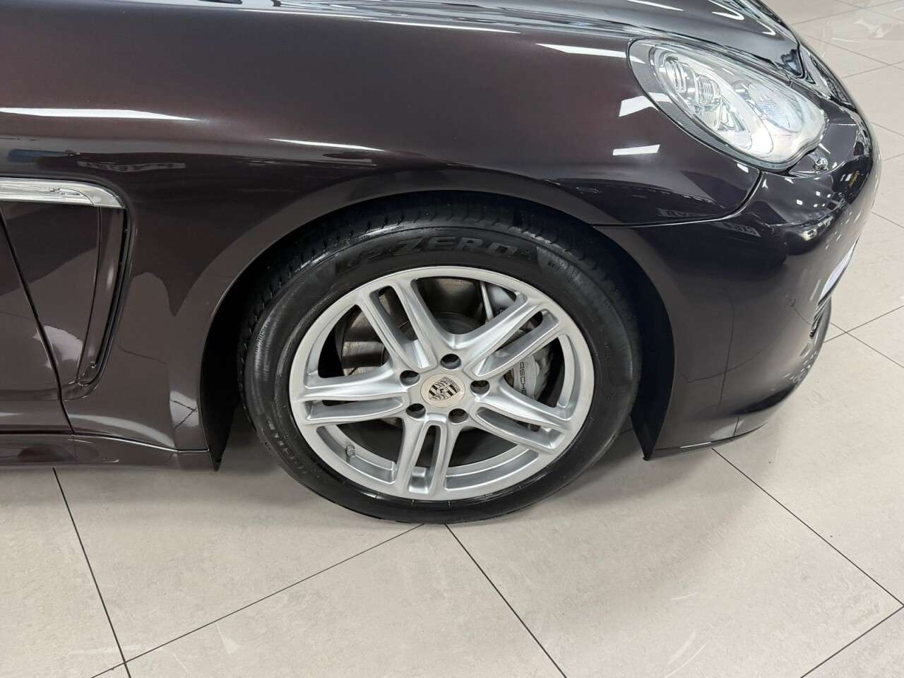 2011 PORSCHE PANAMERA 2011 PORSCHE PANAMERA