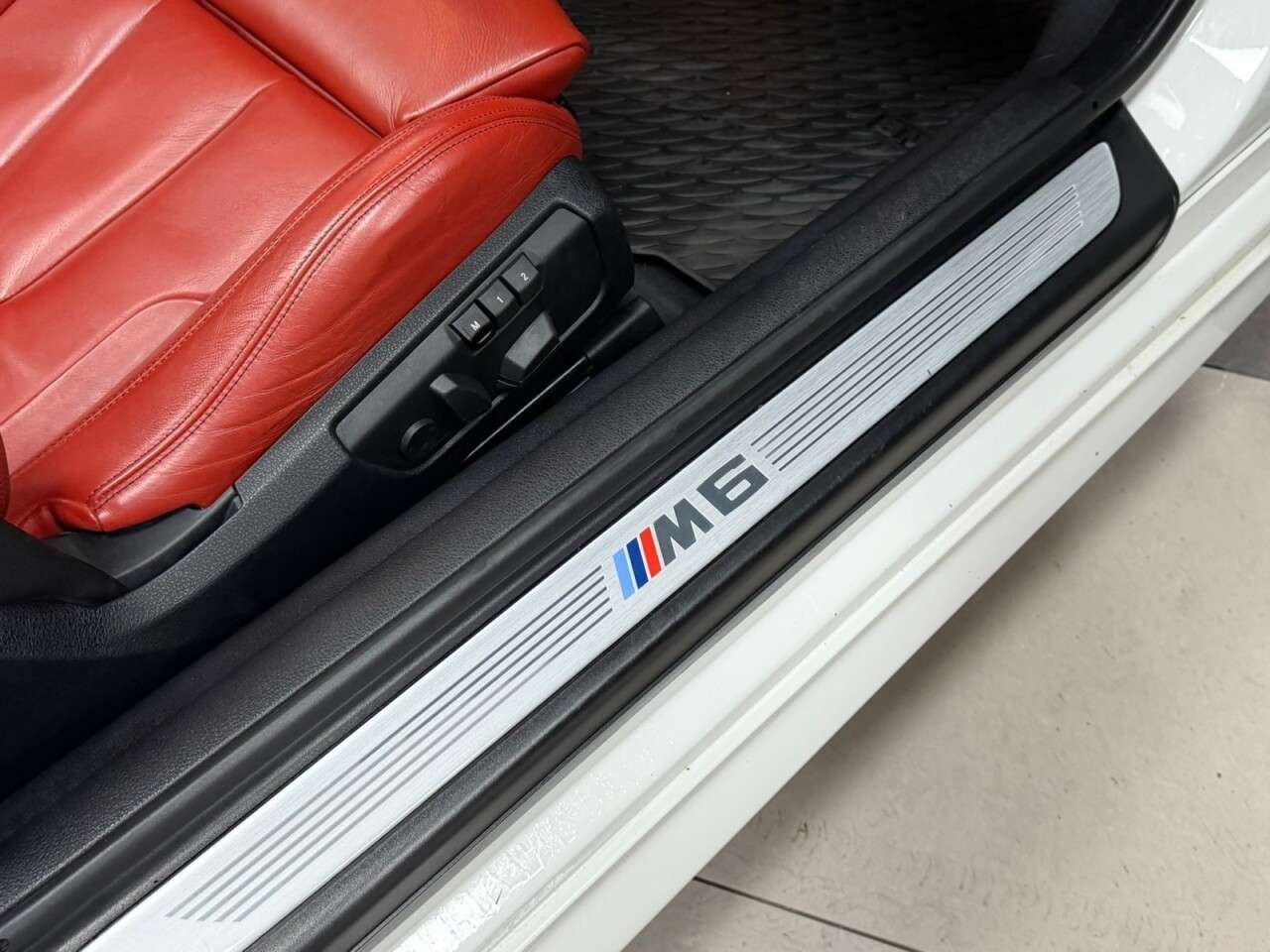 2014 BMW M6 2014 BMW M6