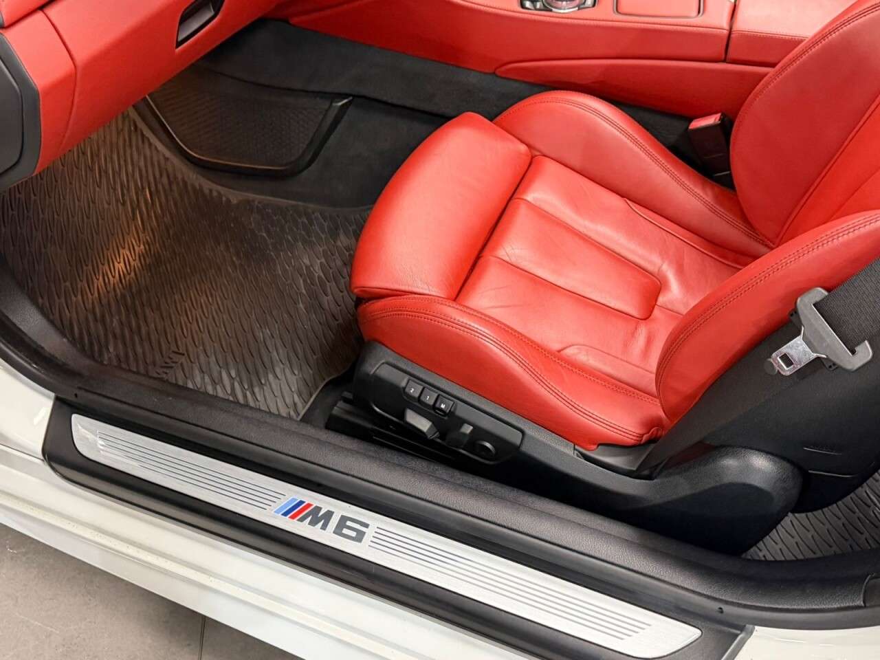 2014 BMW M6 2014 BMW M6