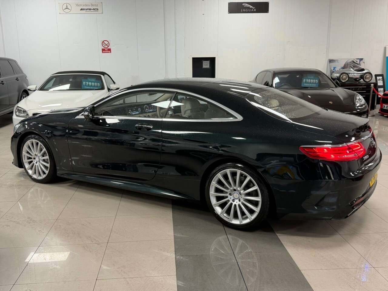 A 2016 MERCEDES S CLASS S500 AMG LINE PREMIUM A 2016 MERCEDES S CLASS S500 AMG LINE PREMIUM
