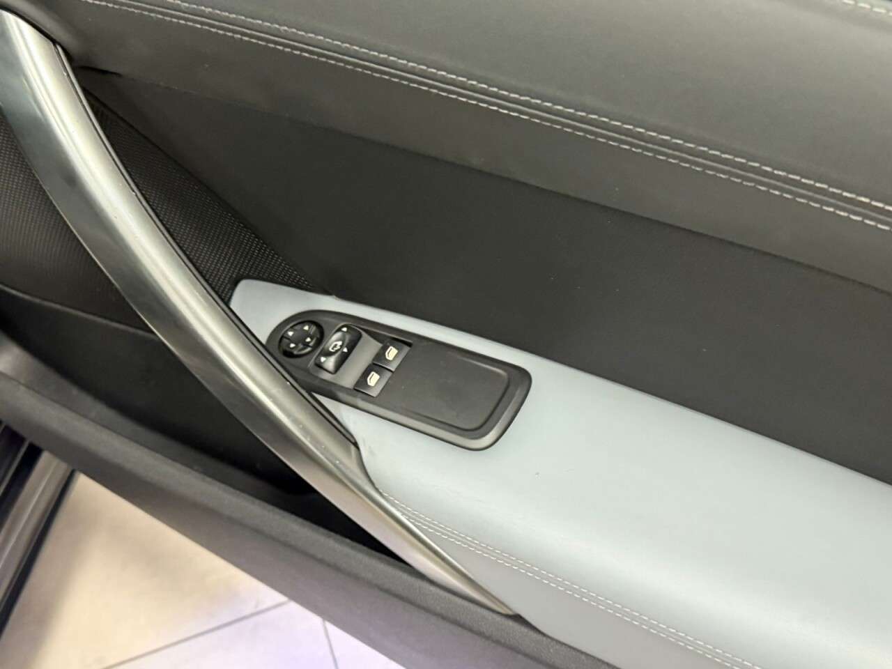 2011 PEUGEOT RCZ 2011 PEUGEOT RCZ