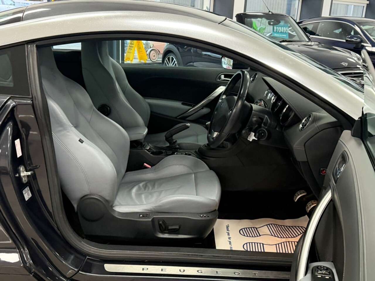 2011 PEUGEOT RCZ 2011 PEUGEOT RCZ