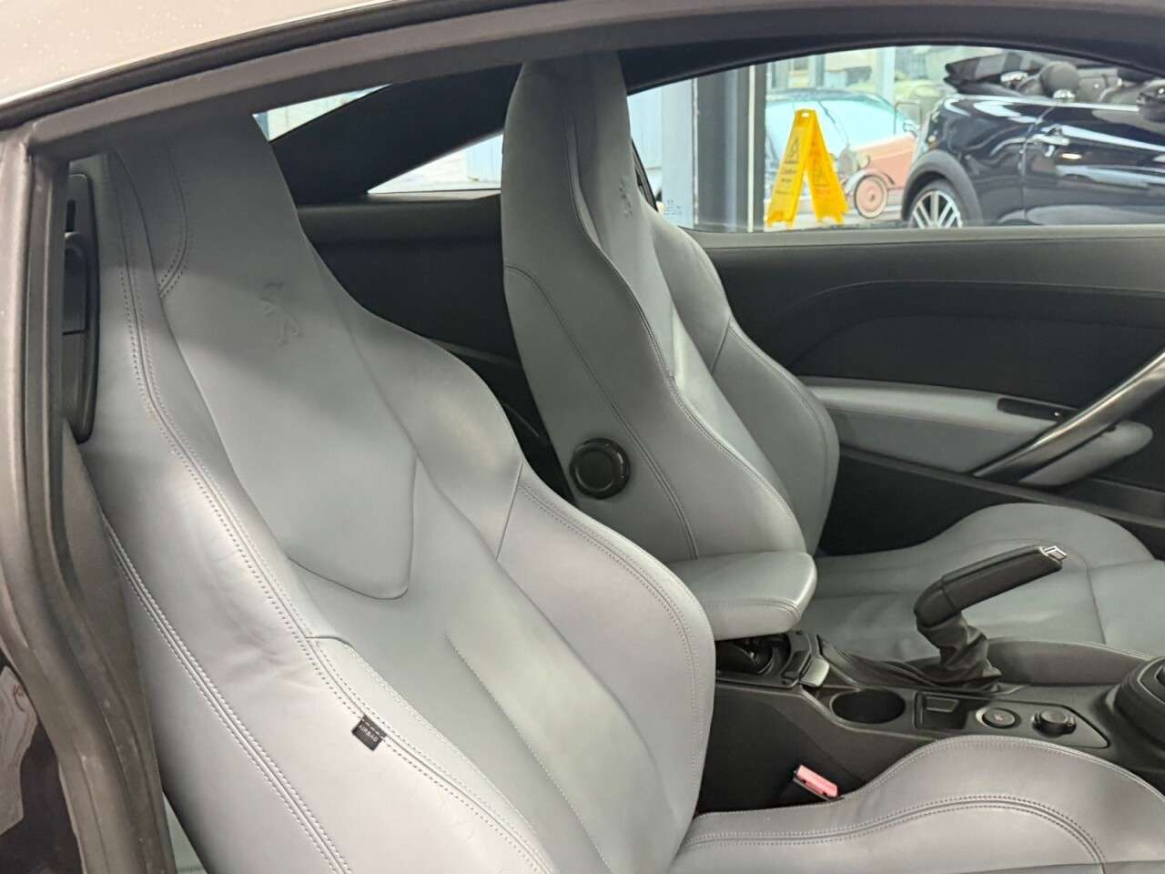 2011 PEUGEOT RCZ 2011 PEUGEOT RCZ